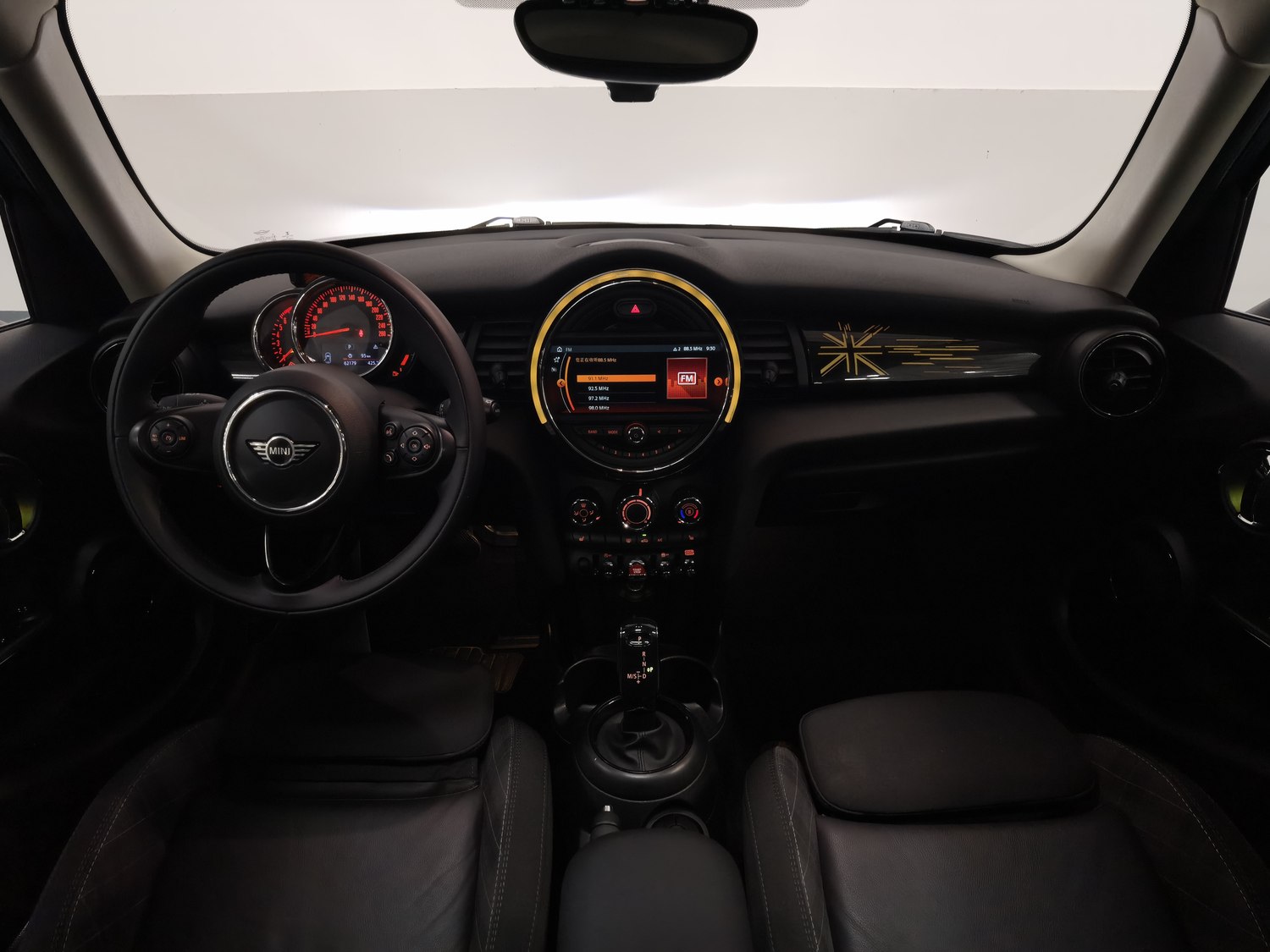 Used MINI MINI 2018 1.5 AT