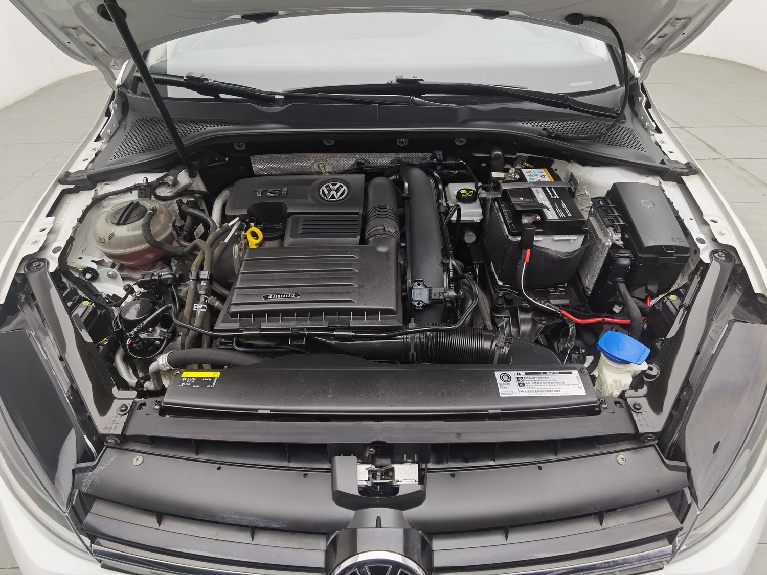 Used Volkswagen Golf 2019 1.4 AT