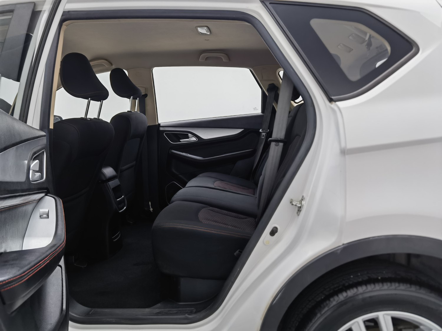 Used Baojun 560 2016 1.8 MT