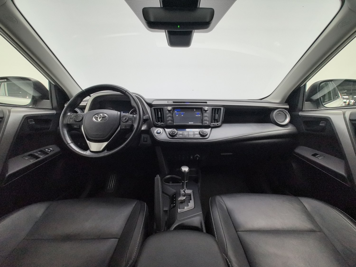 Used Toyota RAV4 2018 2.5 AT