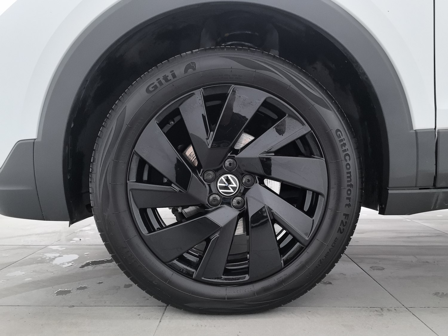 Used Volkswagen Tharu L 2025 1.5 AT
