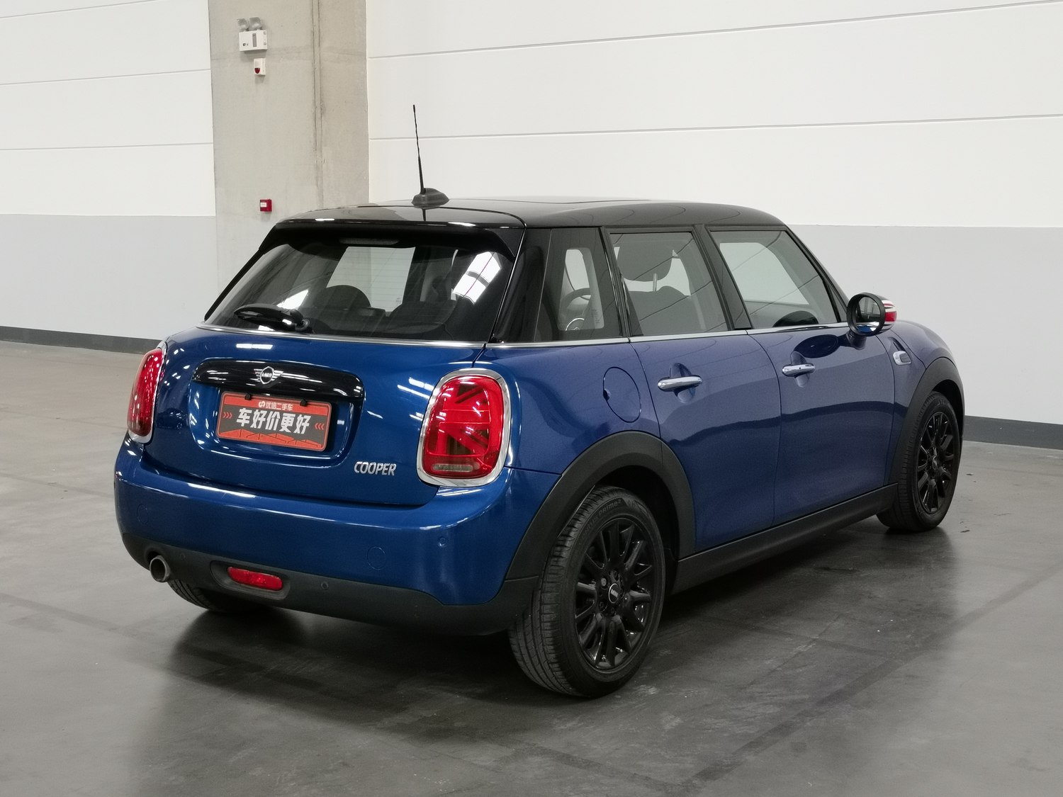 Used MINI MINI 2018 1.5 AT