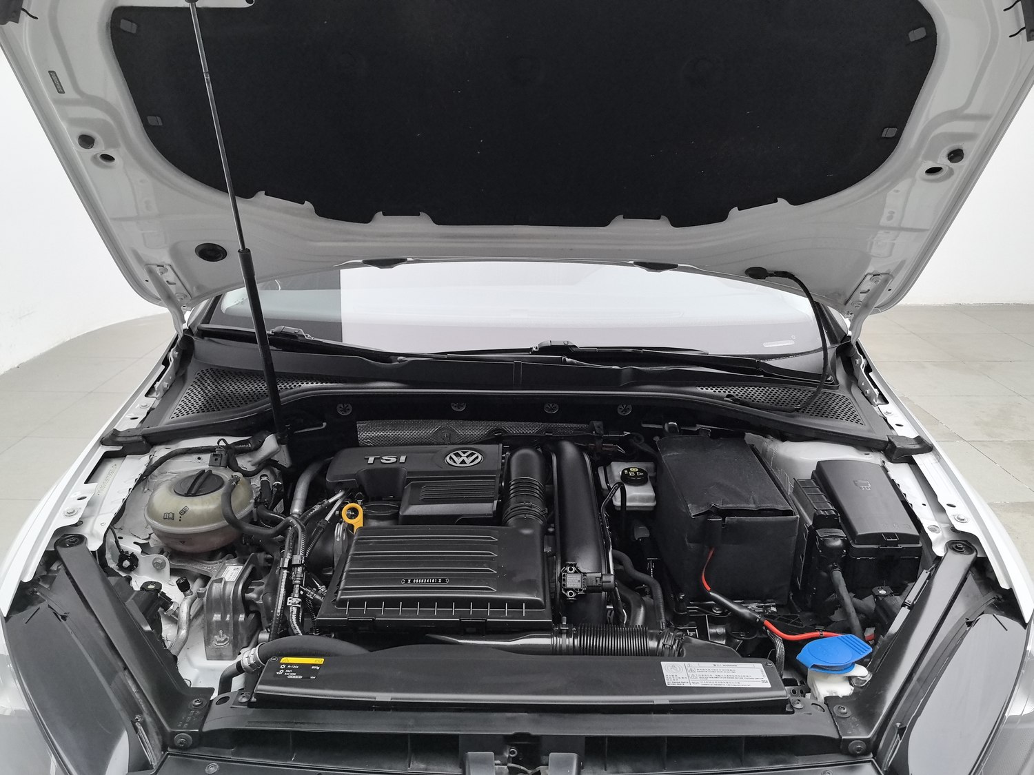 Used Volkswagen Golf 2015 1.4 AT
