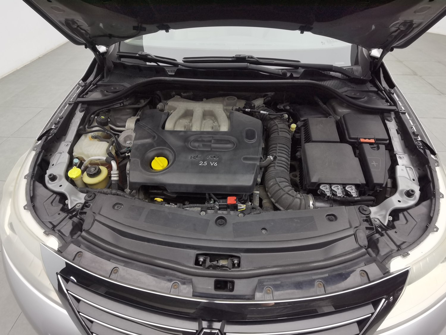 Used Renault Latitude 2011 2.5 AT