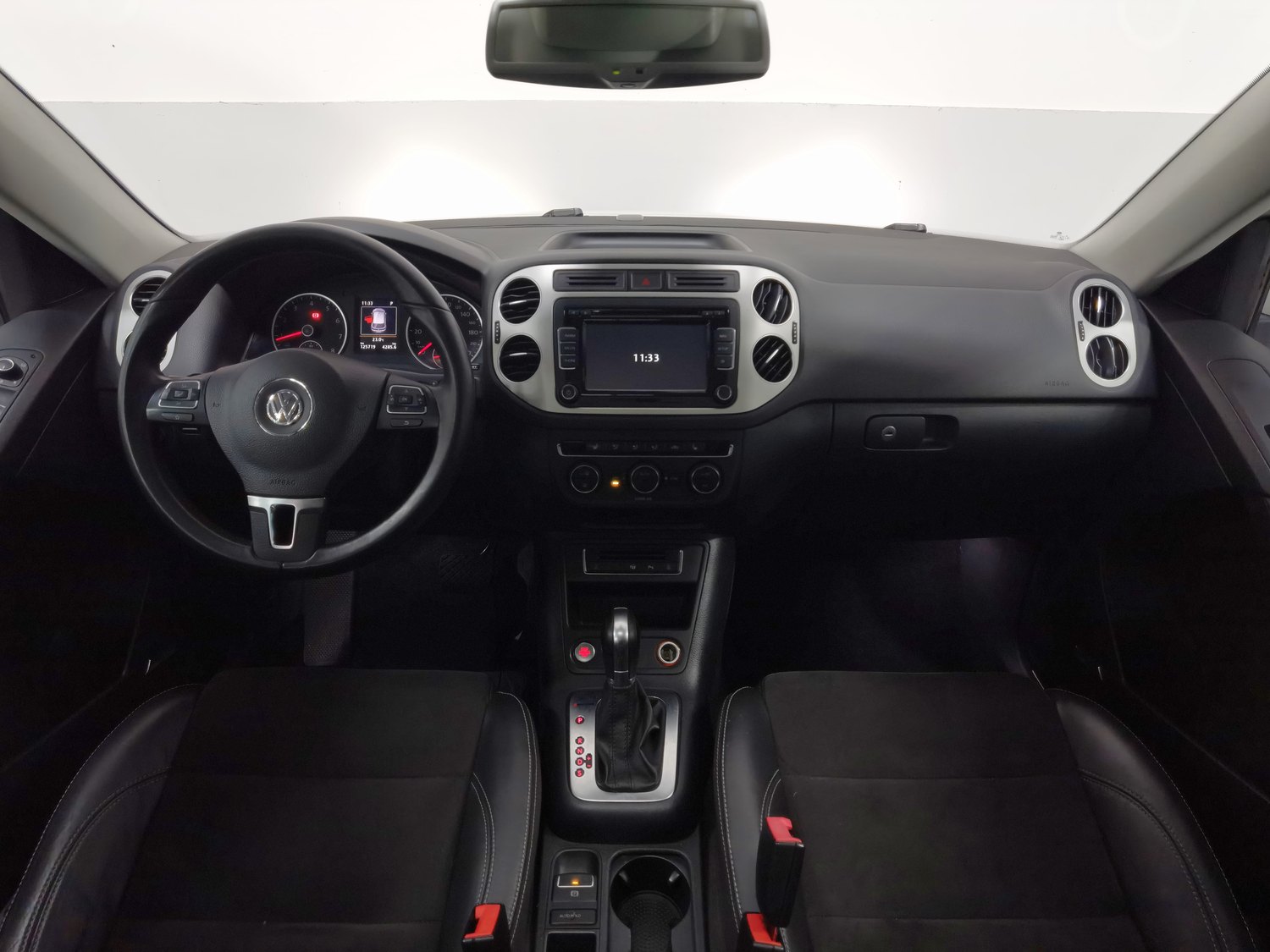 Used Volkswagen Tiguan 2016 2.0 AT