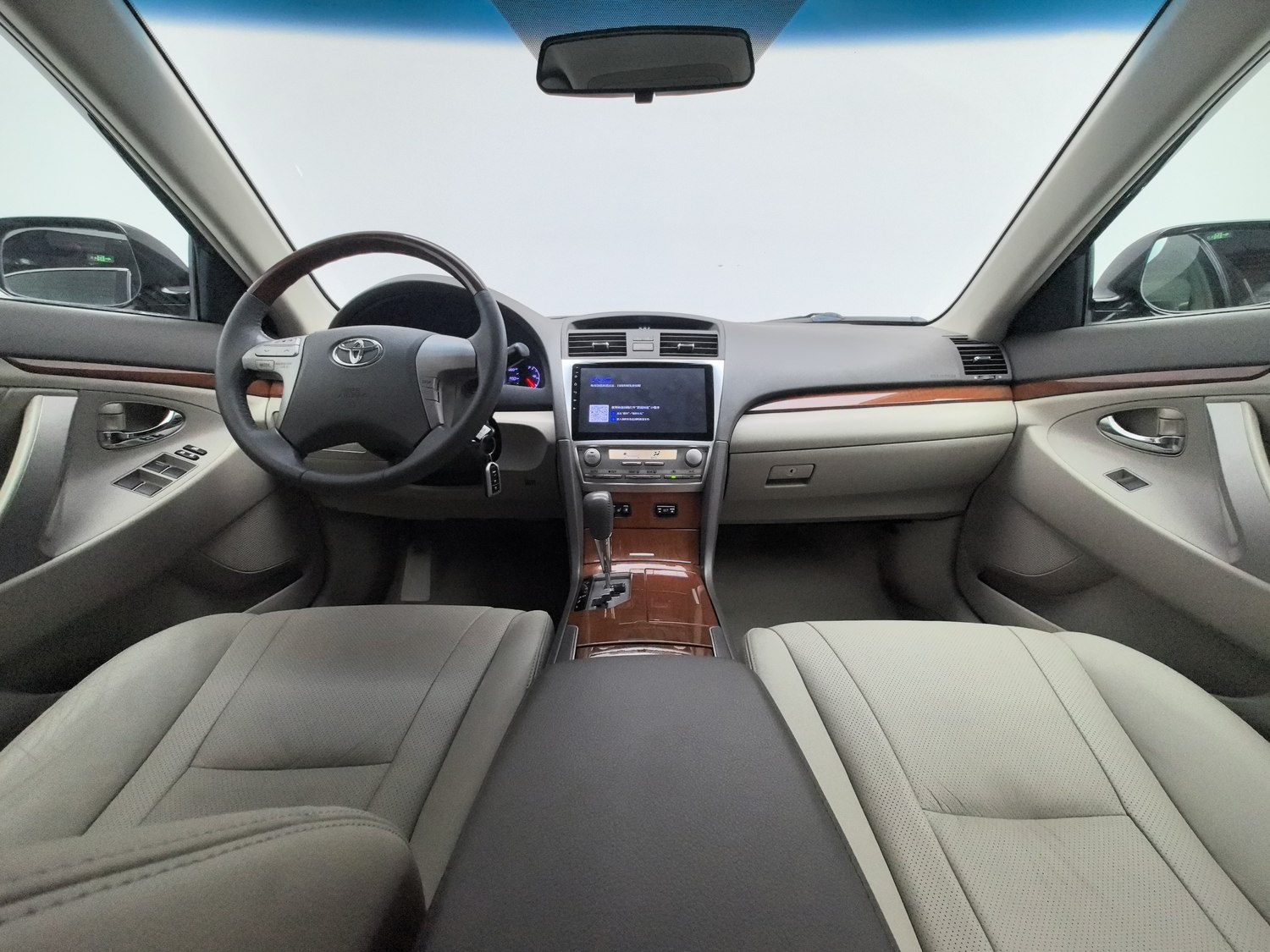 Used Toyota Camry 2013 2.0 AT