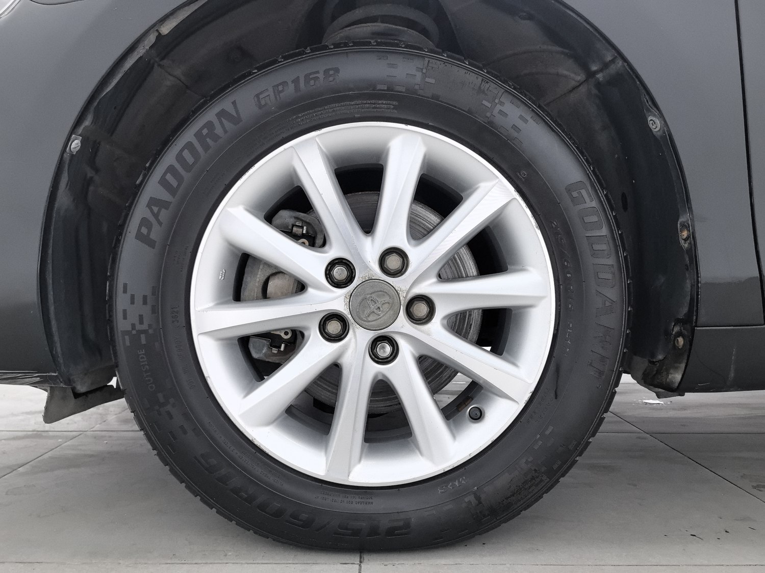 Used Toyota Camry 2013 2.0 AT