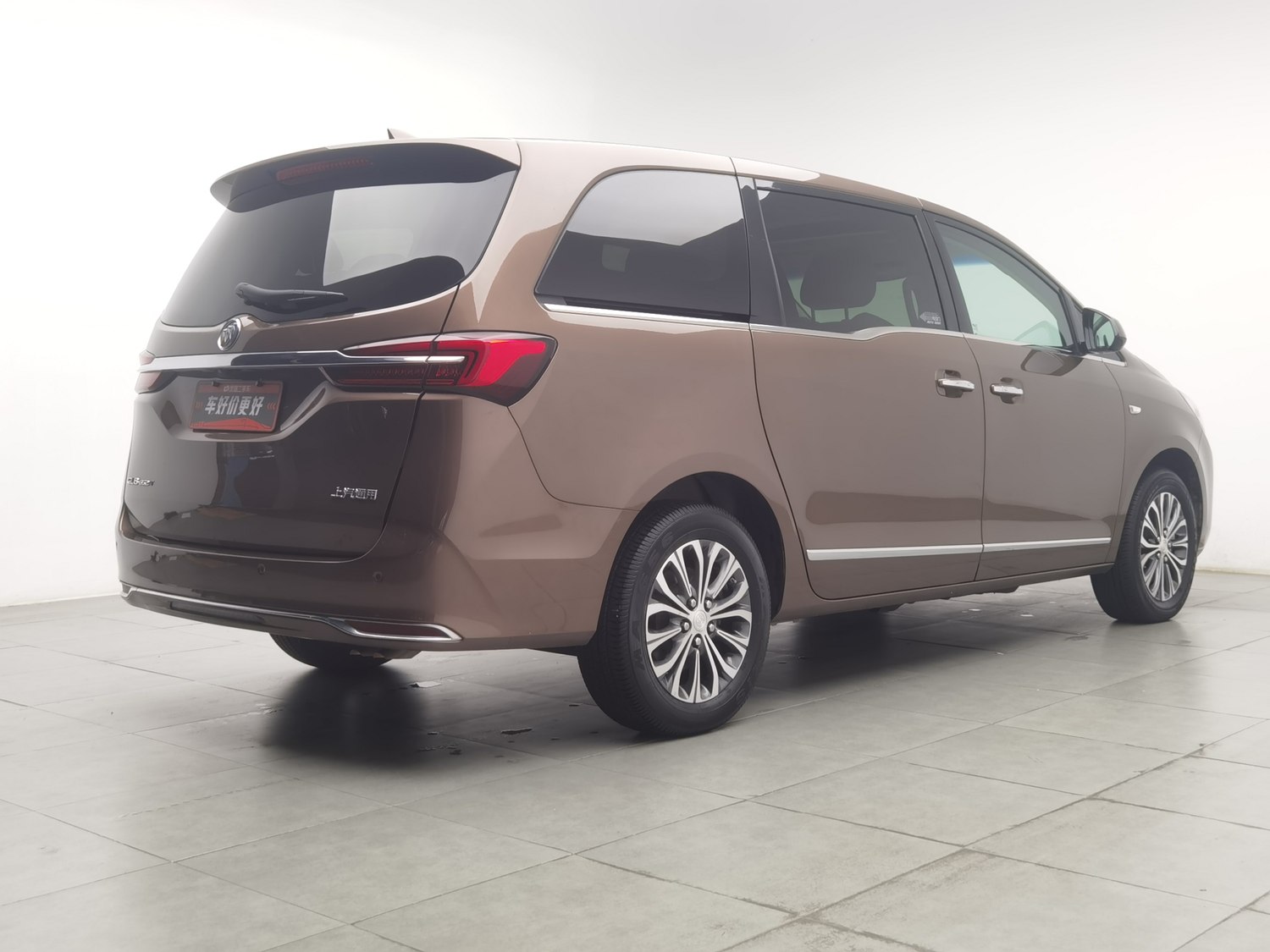 Used Buick GL8 2022 2.0 AT