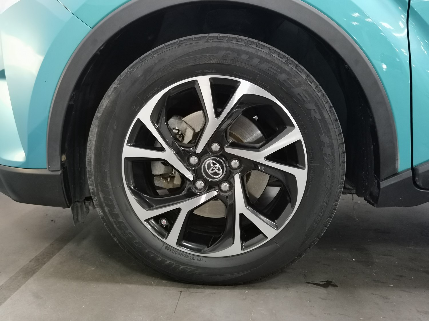 Used Toyota C-HR 2018 2.0 AT