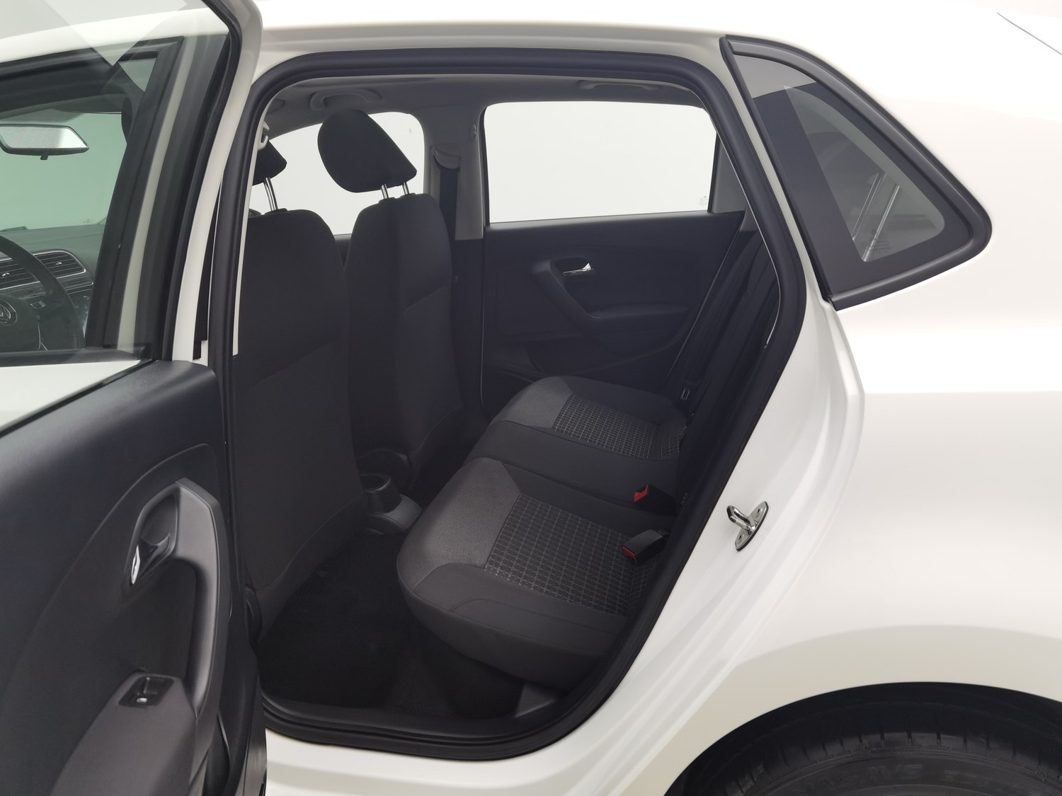 Used Volkswagen Polo 2018 1.5 AT