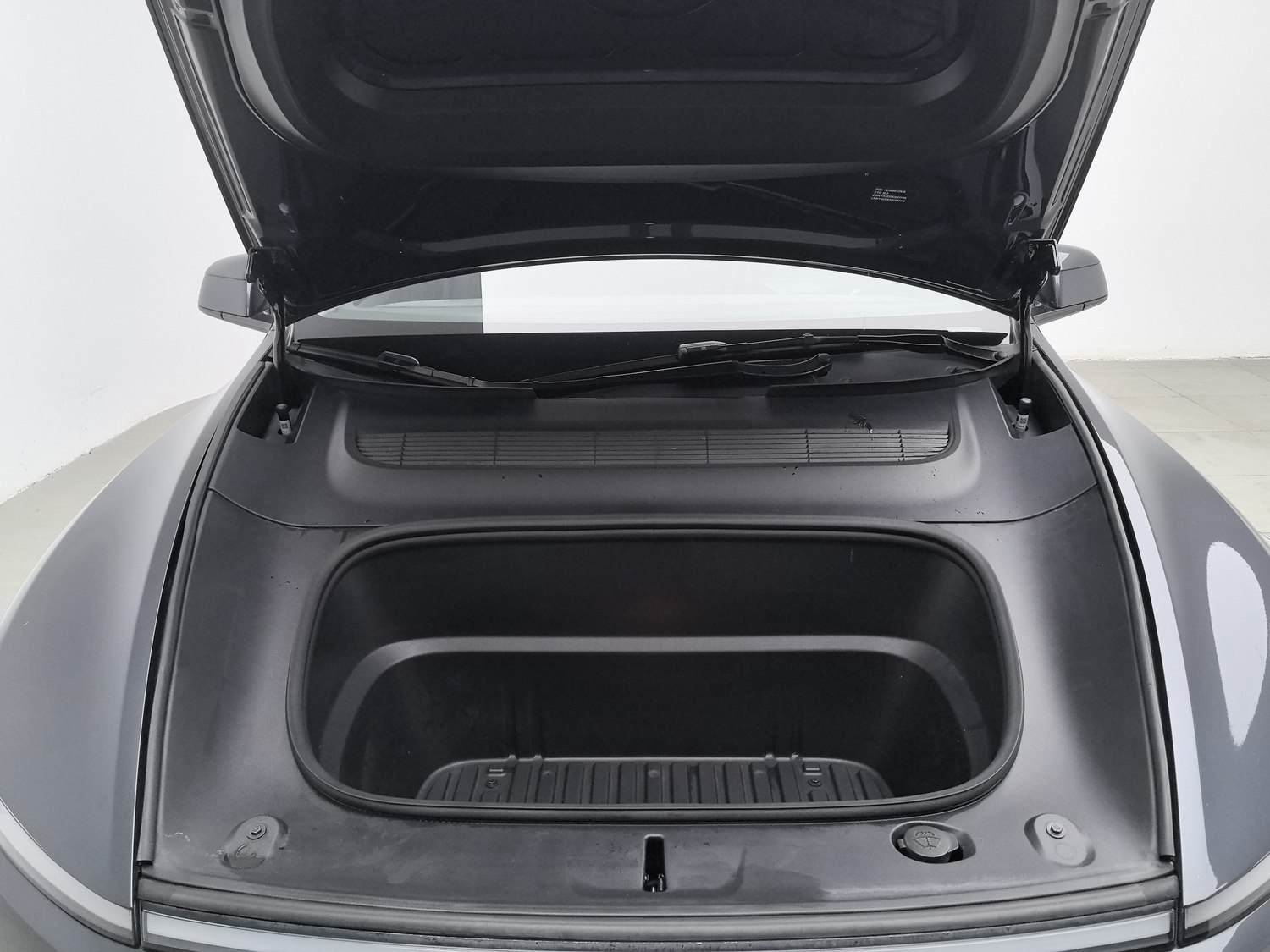 Used Tesla Model Y 2025