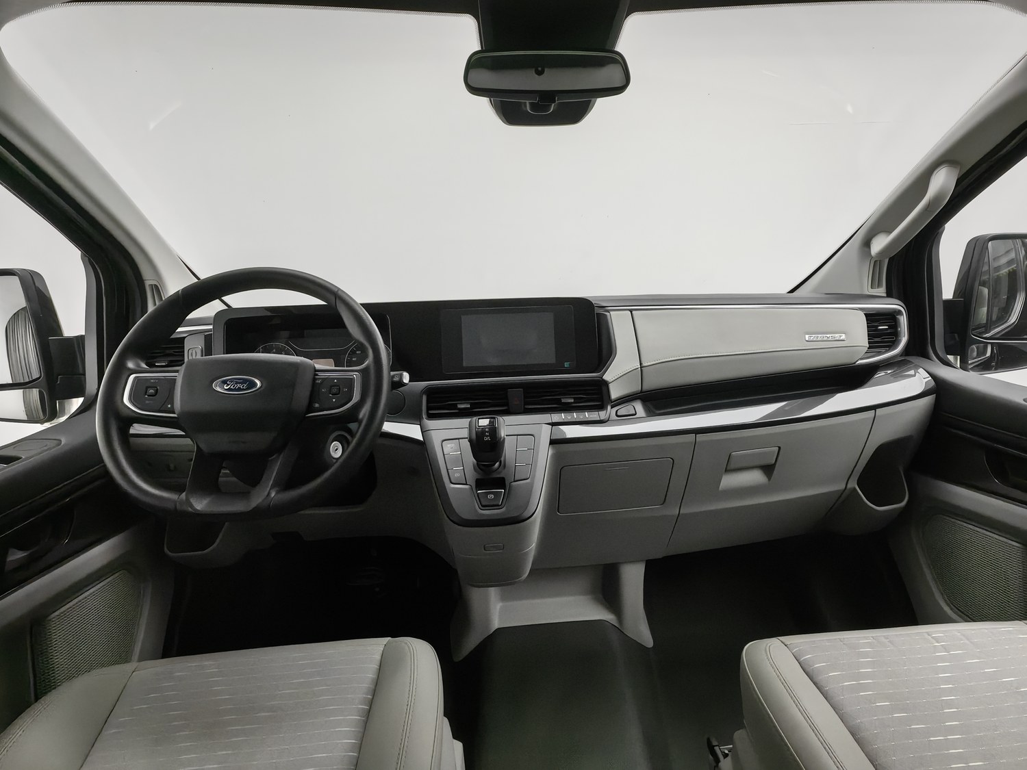 Used Ford Transit 2023 2.0 AT