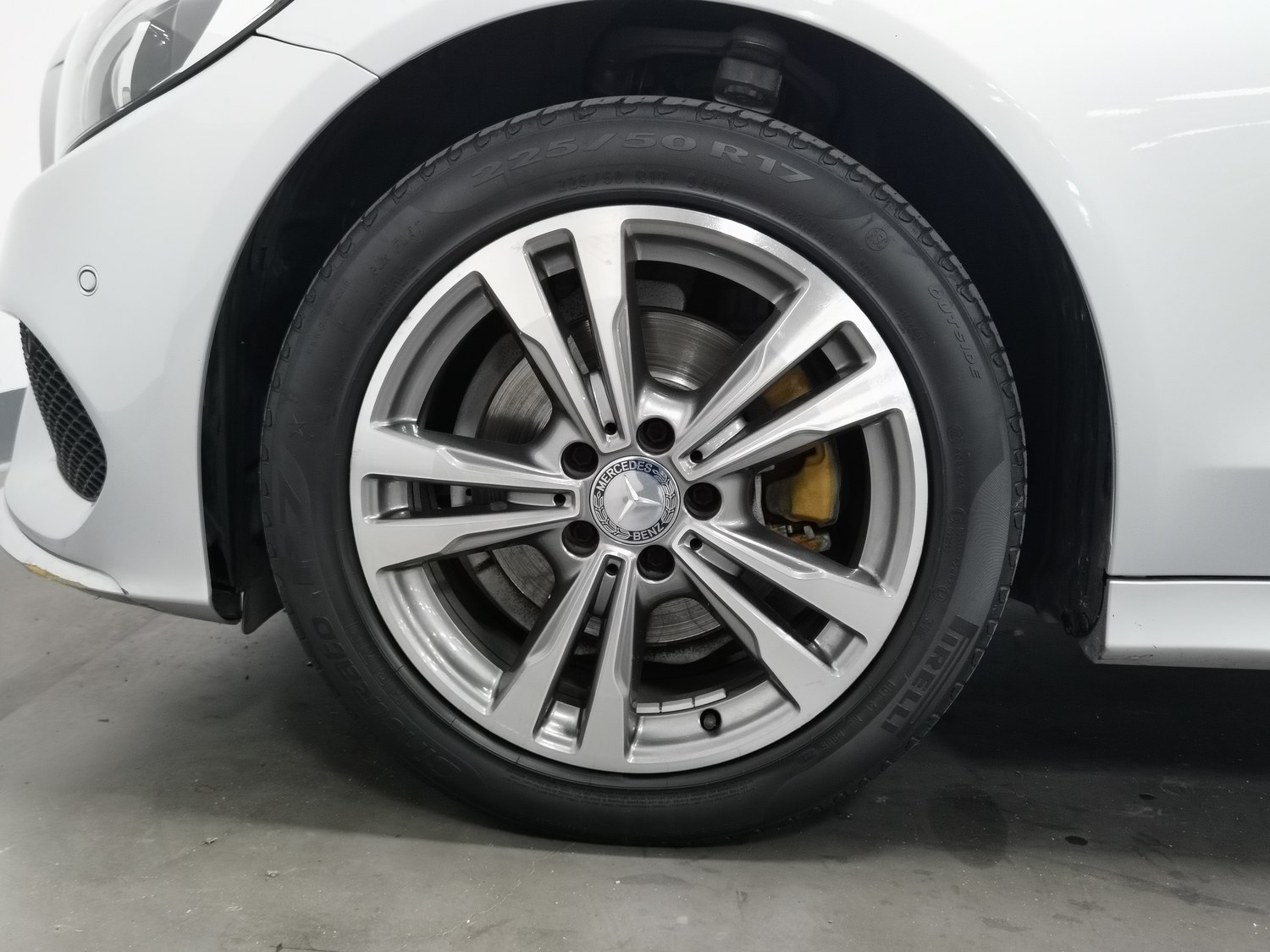 Used Mercedes-Benz C-Class 2015 2.0 AT