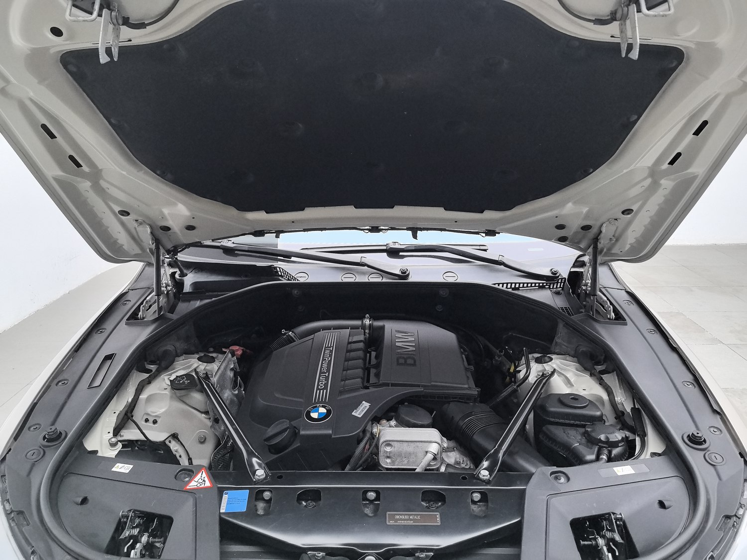 Used BMW 5 Series GT (Imported) 2010 3.0 AT