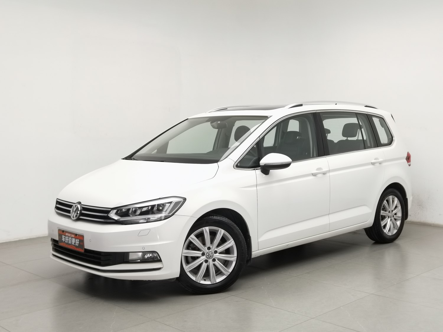 Used Volkswagen Touran 2018 1.4 AT