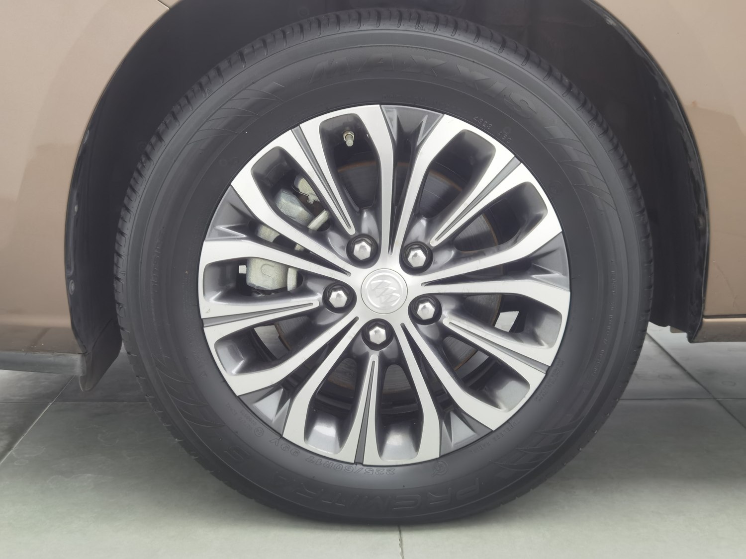 Used Buick GL8 2022 2.0 AT