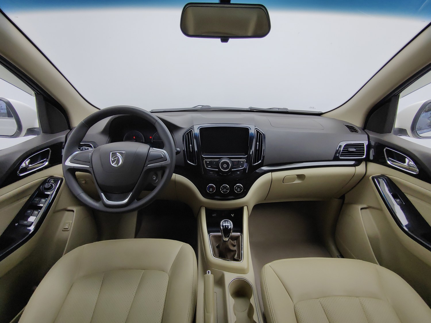 Used Baojun 730 2015 1.8 MT