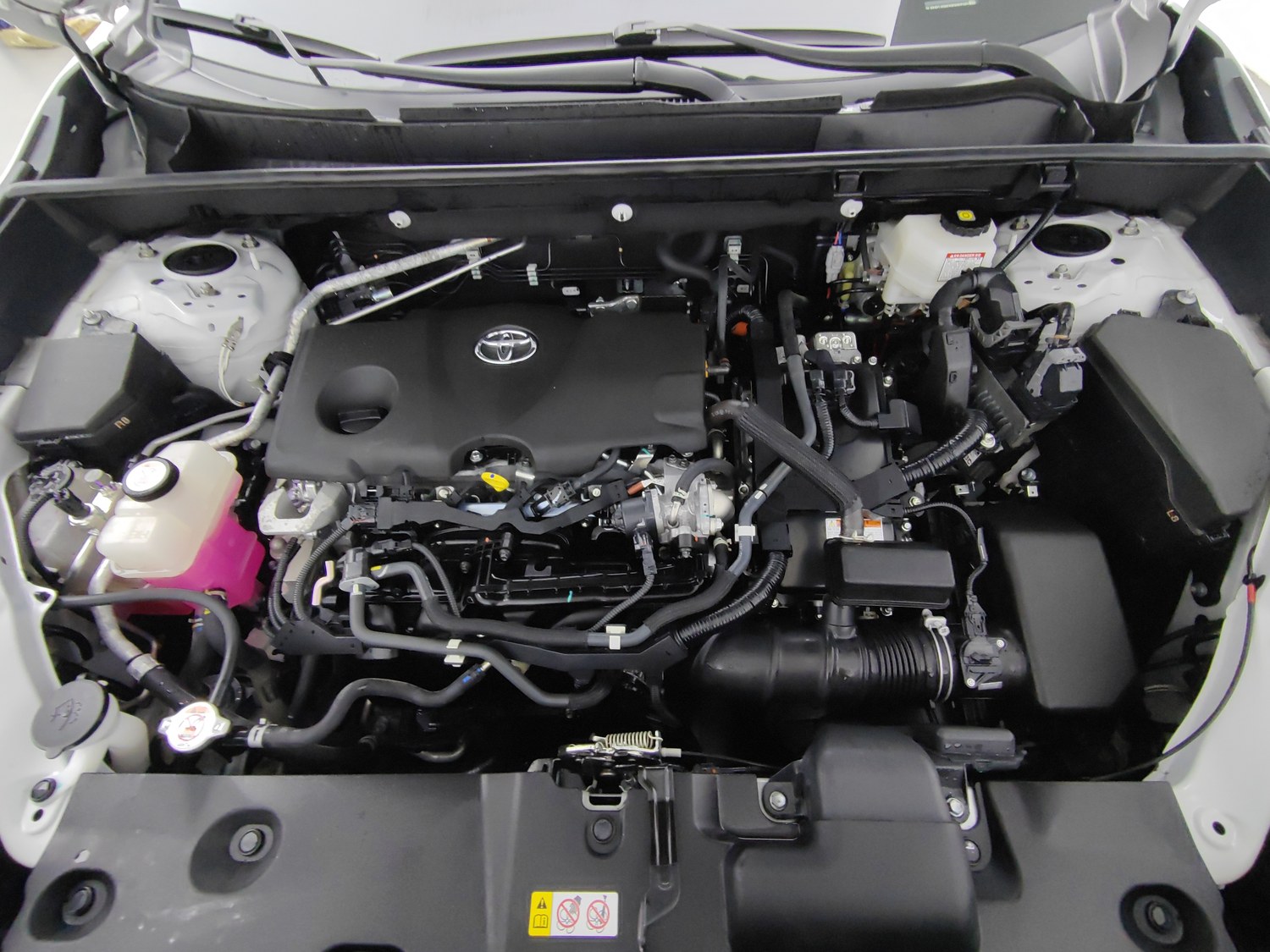 Used Toyota RAV4 2023 2.5 AT