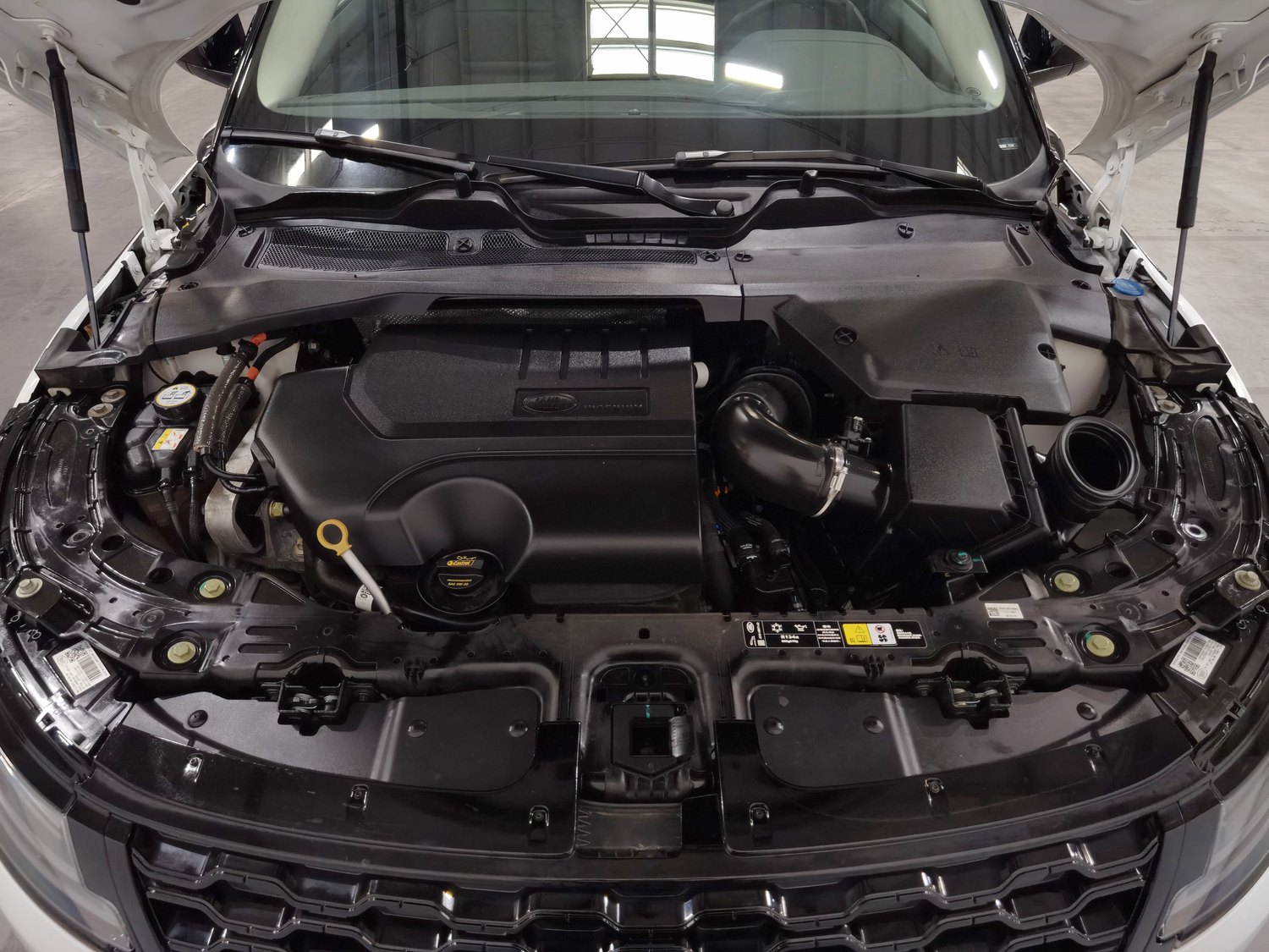 Used Land Rover Range Rover Evoque 2021 2.0 AT