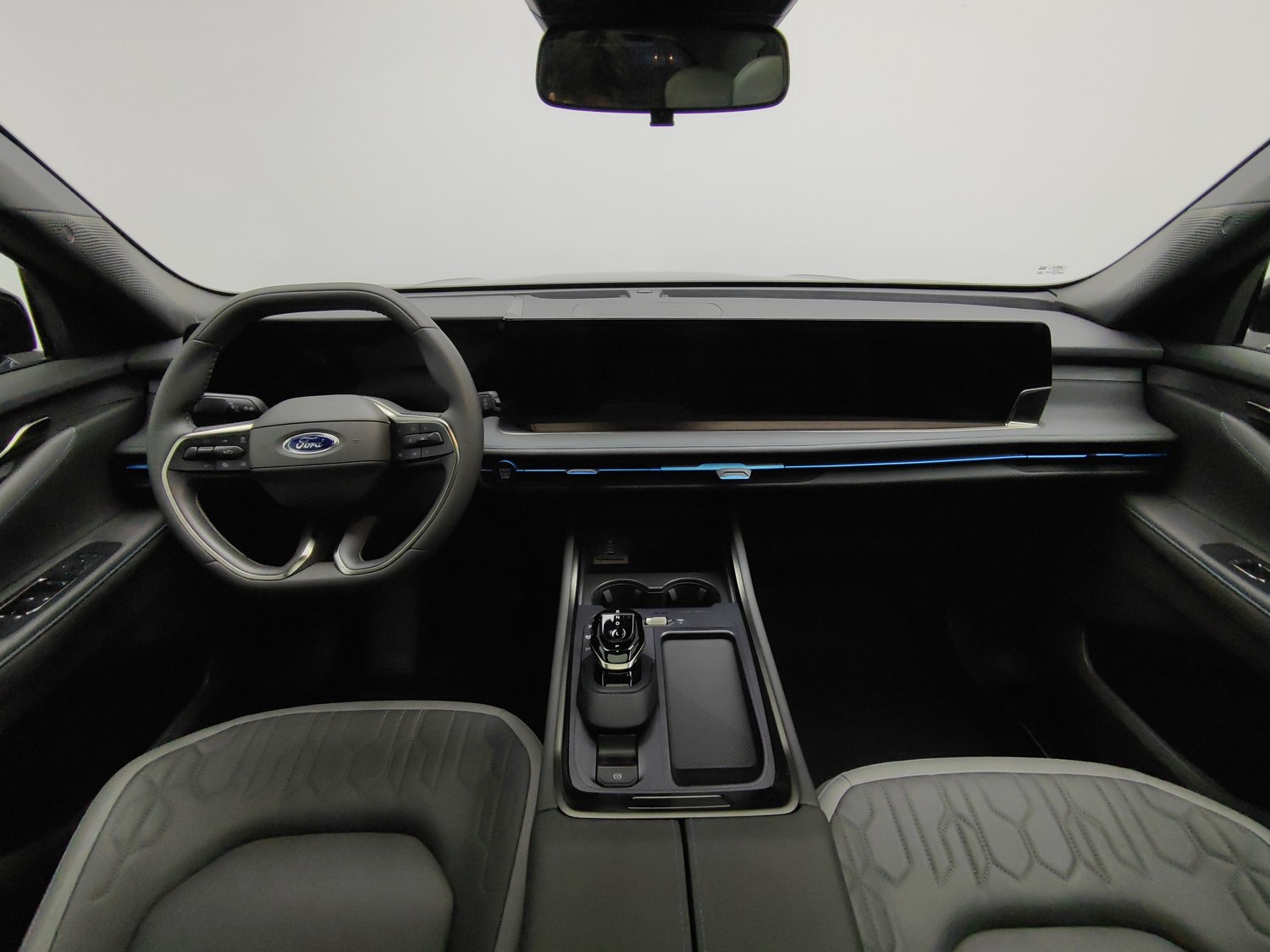 Used Ford Edge 2023 2.0 AT