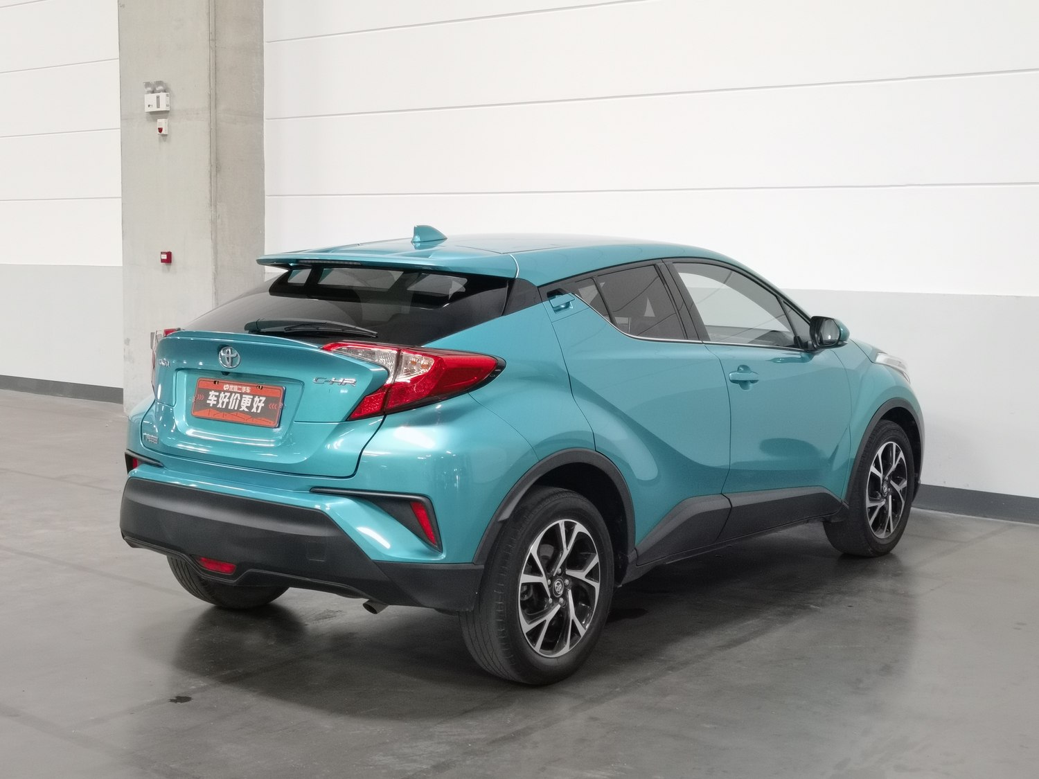 Used Toyota C-HR 2018 2.0 AT