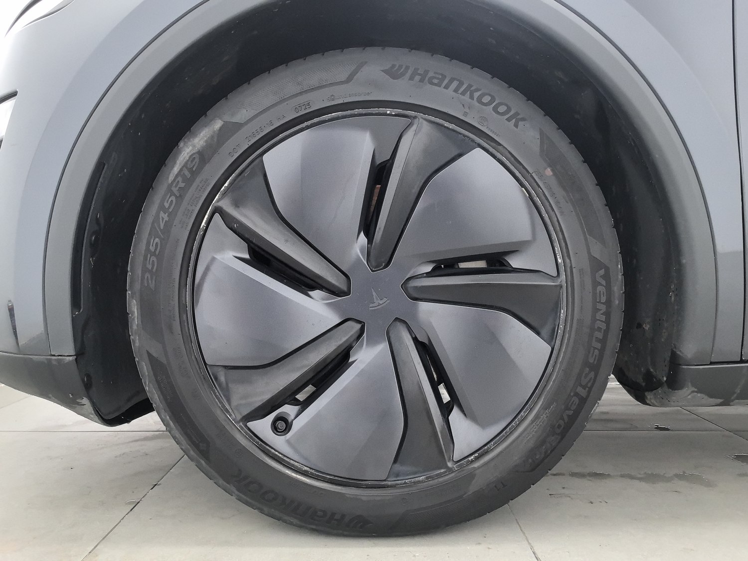 Used Tesla Model Y 2025