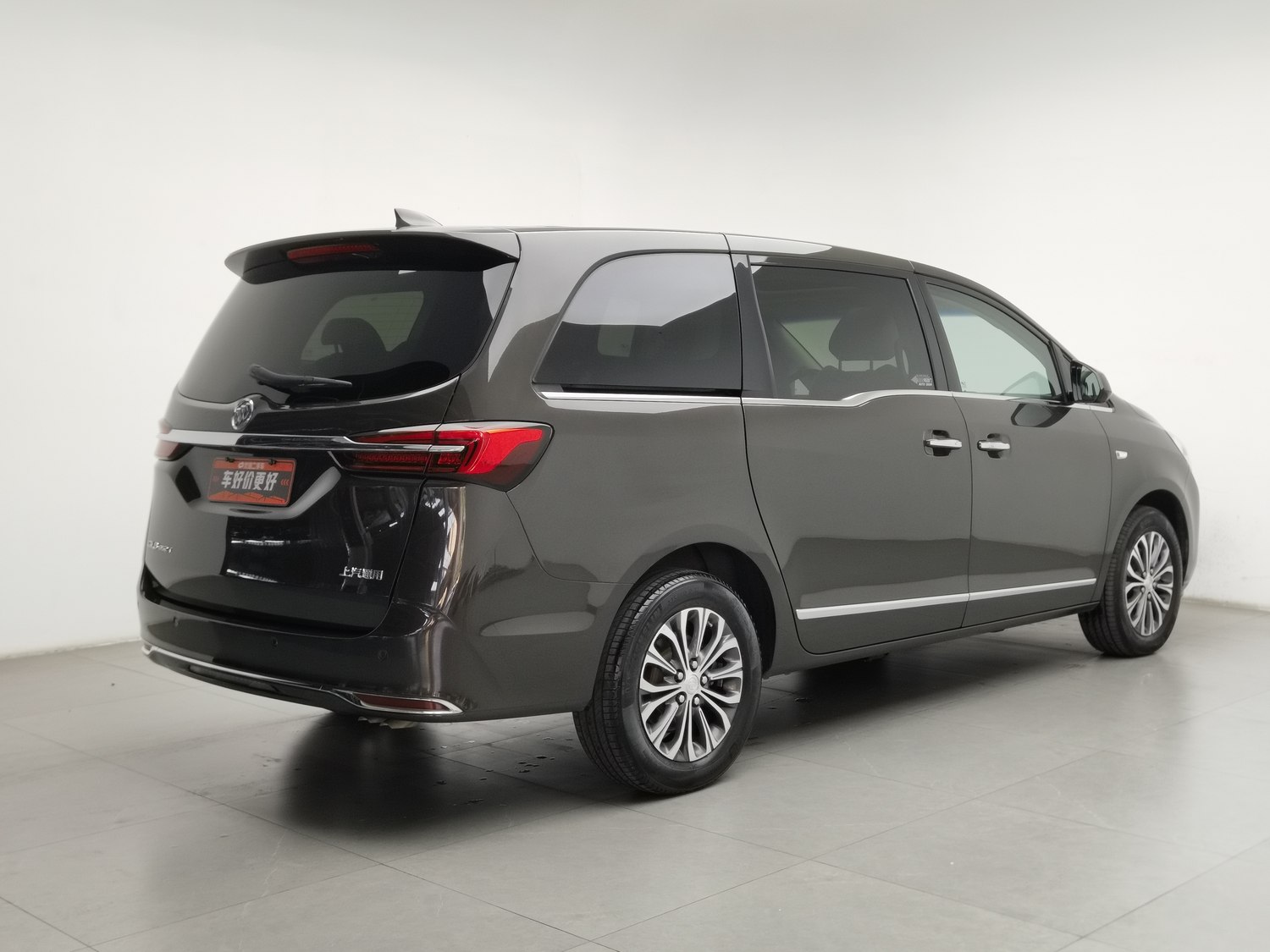 Used Buick GL8 2022 2.0 AT