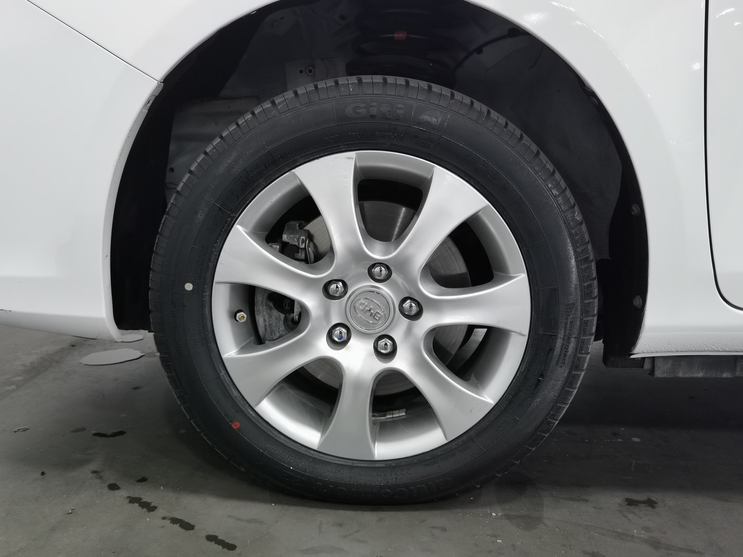 Used BYD e5 2017
