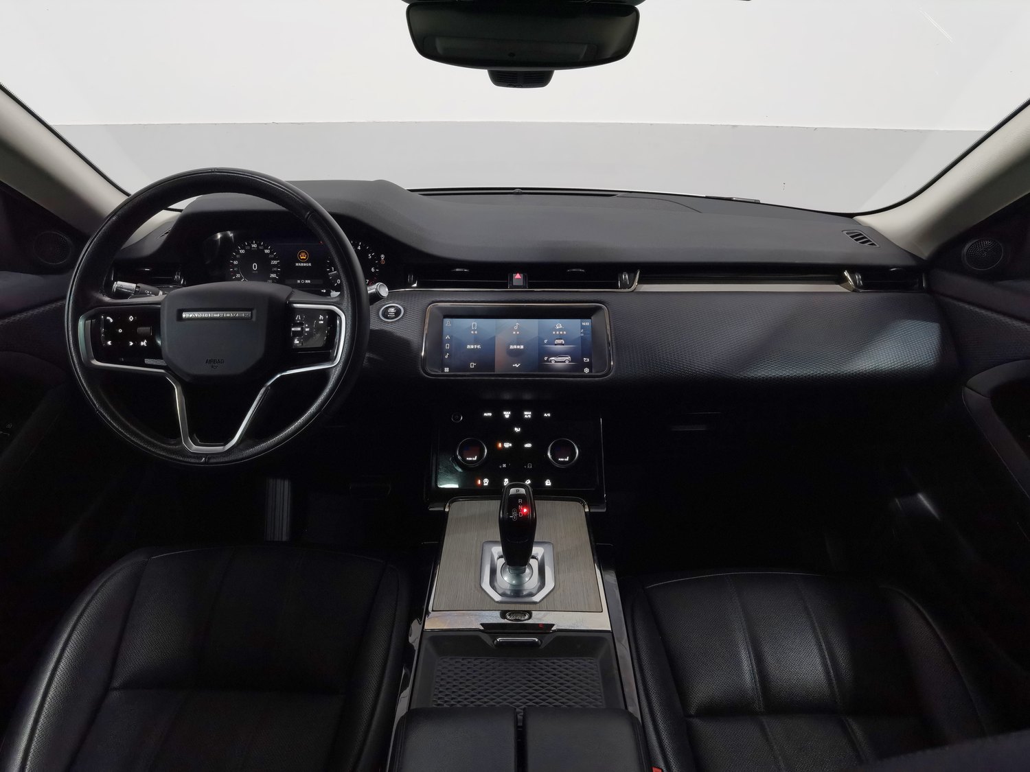 Used Land Rover Range Rover Evoque 2021 2.0 AT