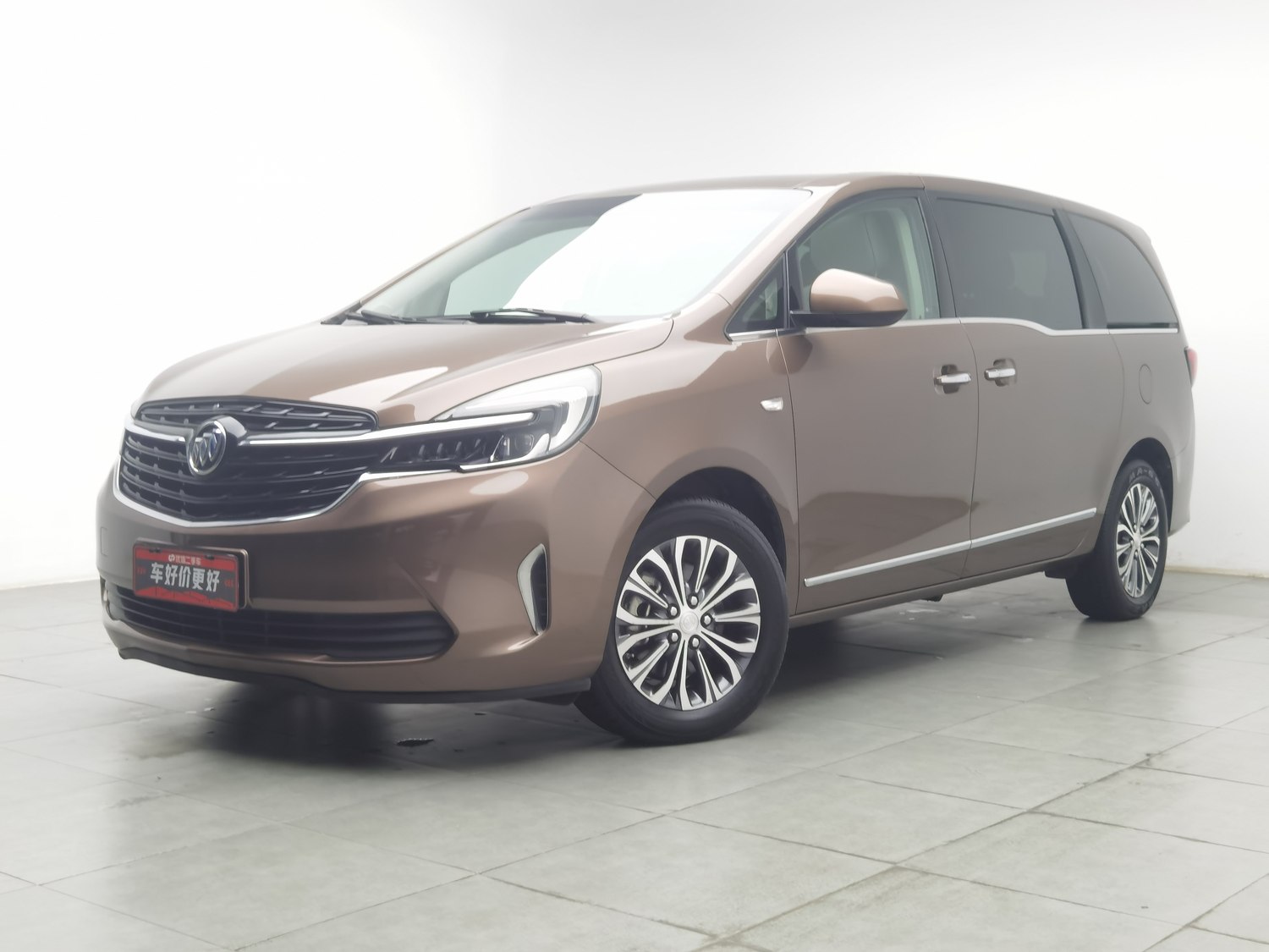 Used Buick GL8 2022 2.0 AT