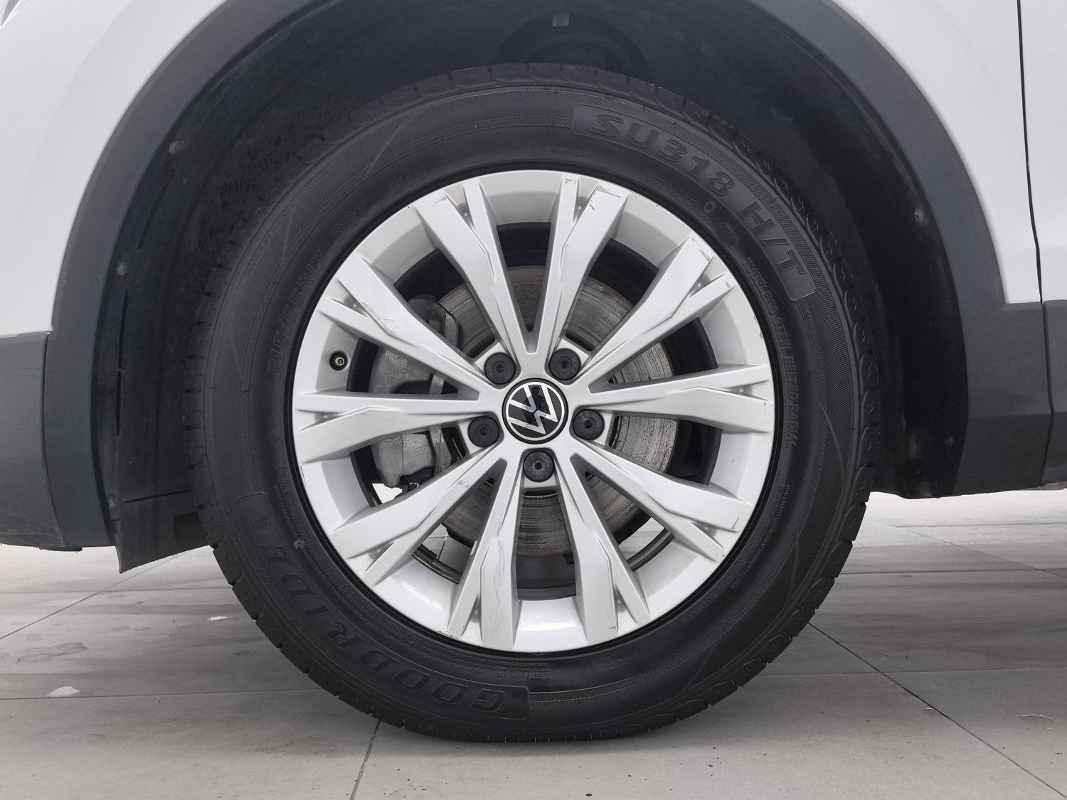 Used Volkswagen Tiguan L 2024 1.5 AT