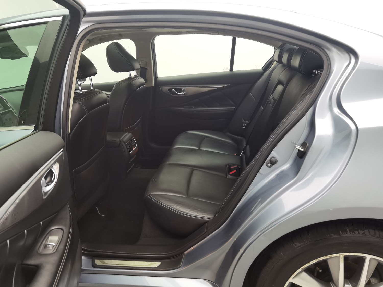 Used Infiniti Q50L 2015 2.0 AT