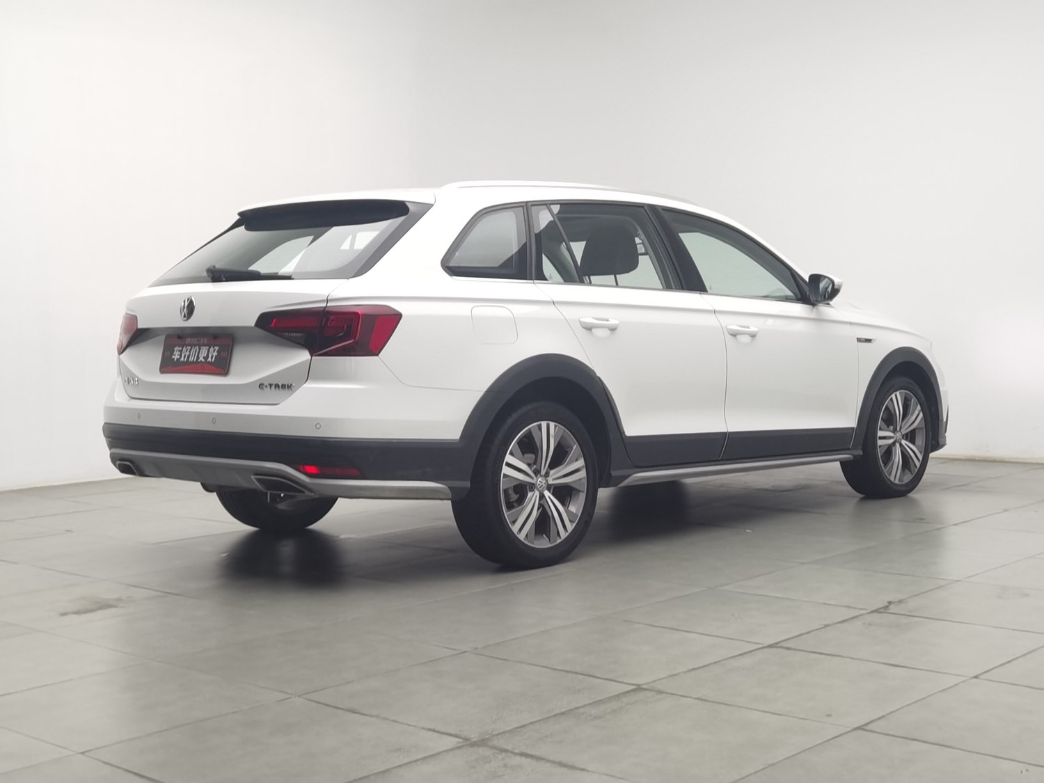 Used Volkswagen C-Trek 2018 1.5 AT