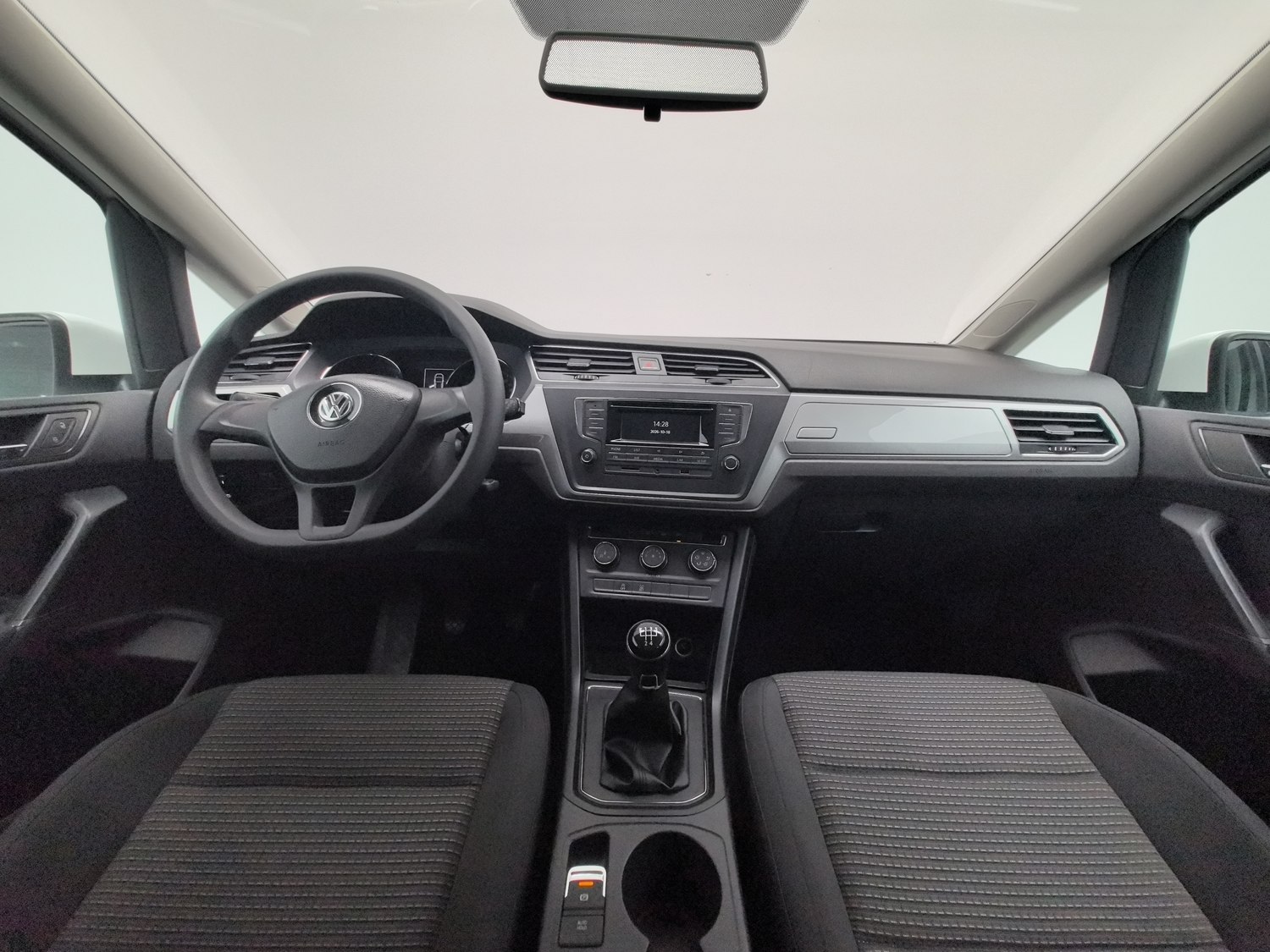 Used Volkswagen Touran 2016 1.4 MT