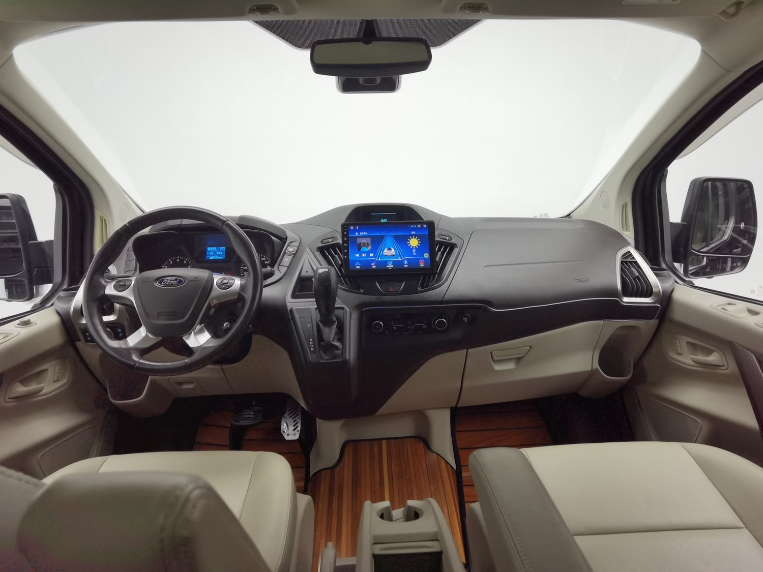Used Ford Tourneo 2017 2.0 AT