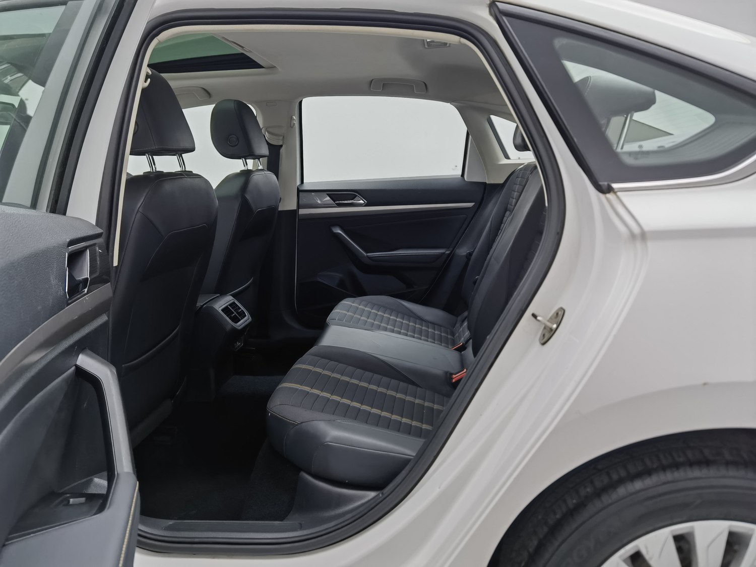 Used Volkswagen Lavida 2022 1.4 AT