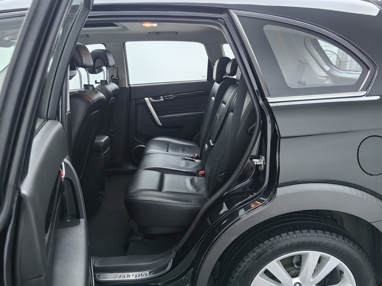 Used Chevrolet Captiva 2014 2.4 AT