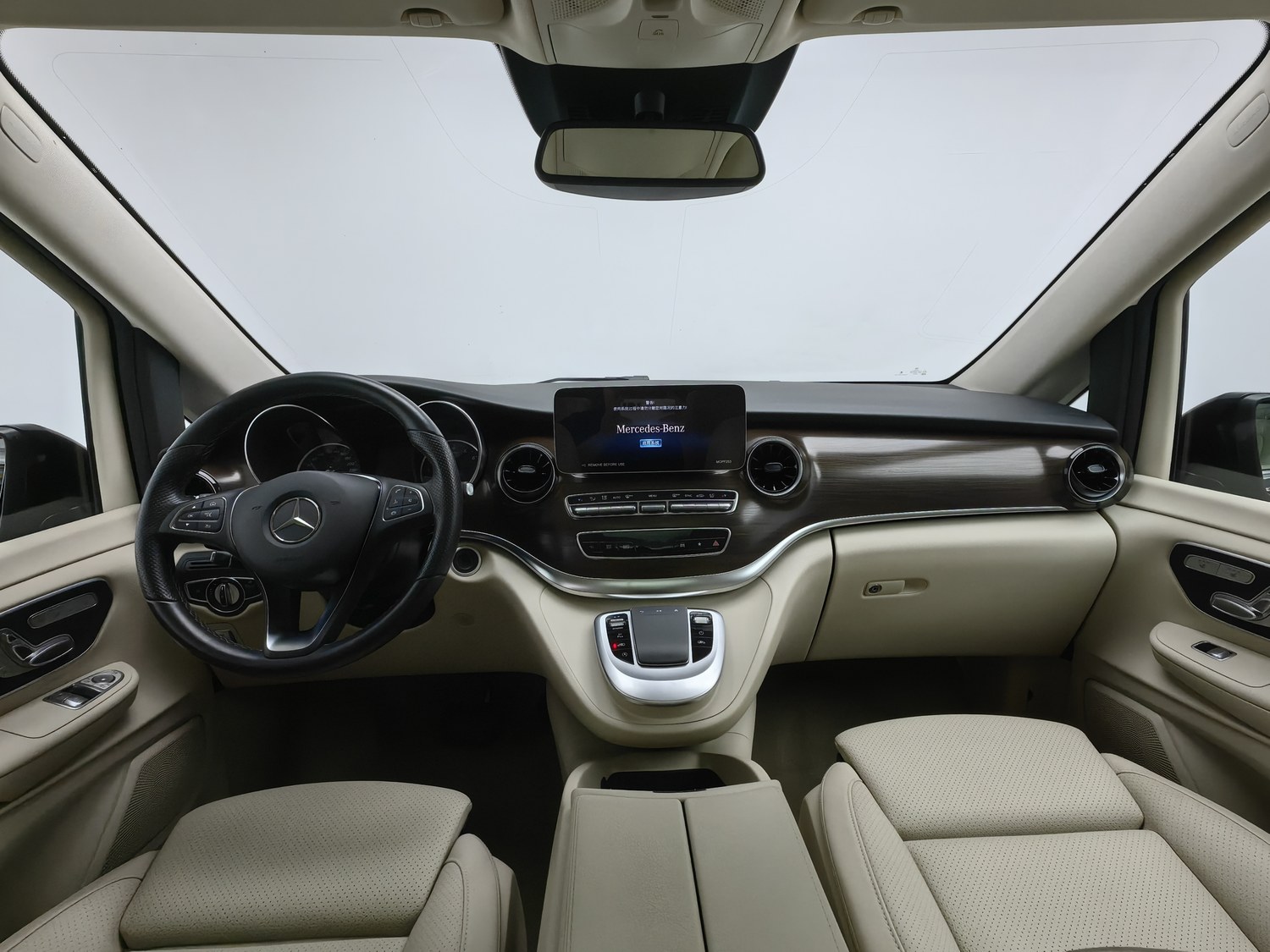 Used Mercedes-Benz V-Class 2022 2.0 AT