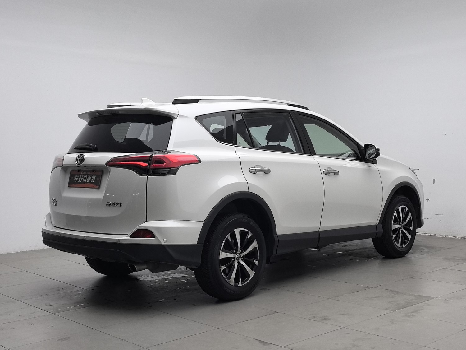 Used Toyota RAV4 2016 2.0 AT