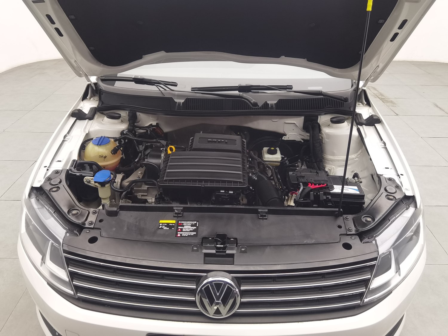 Used Volkswagen Lavida 2015 1.6 AT