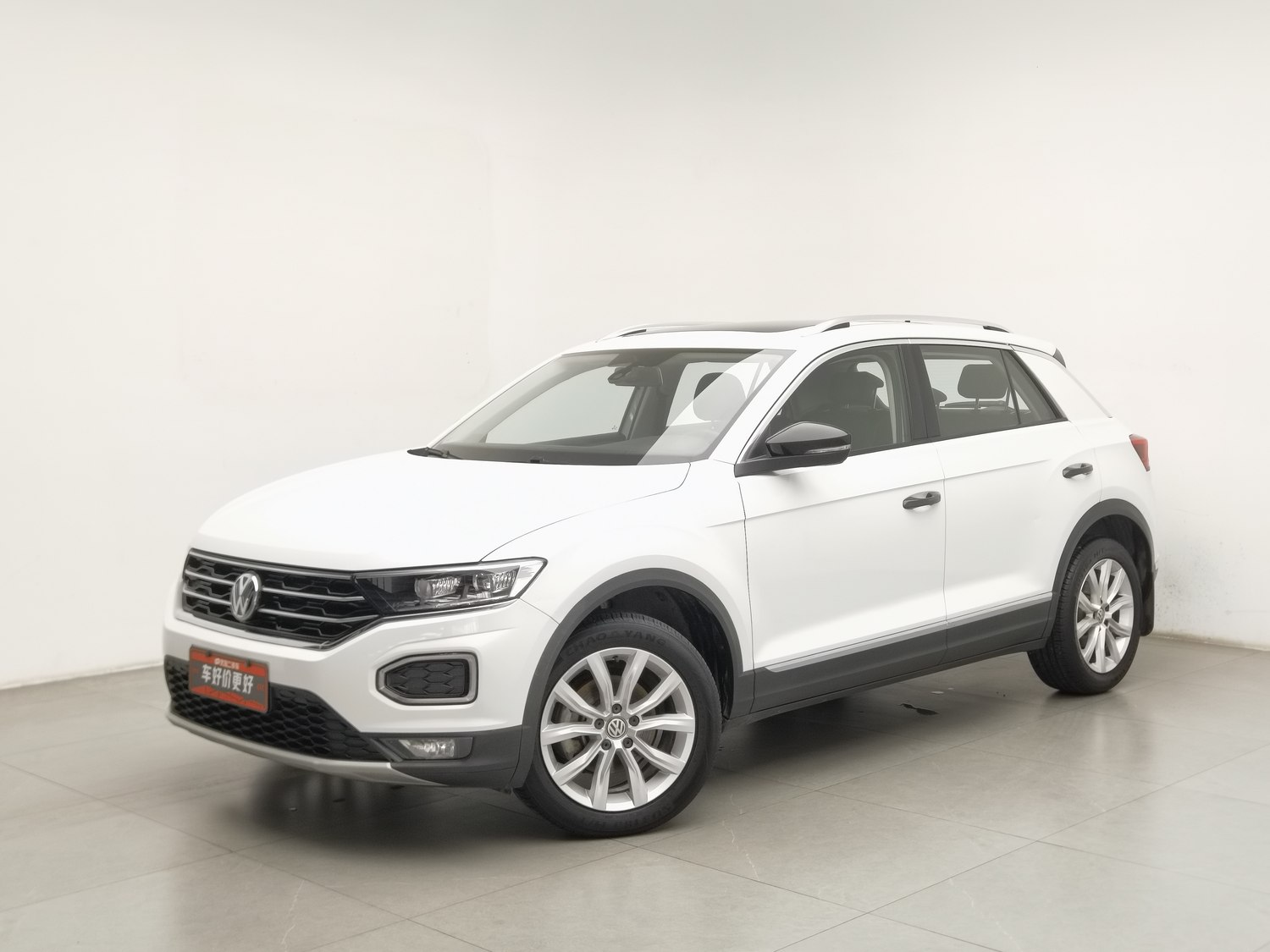 Used Volkswagen T-Roc 2019 1.4 AT