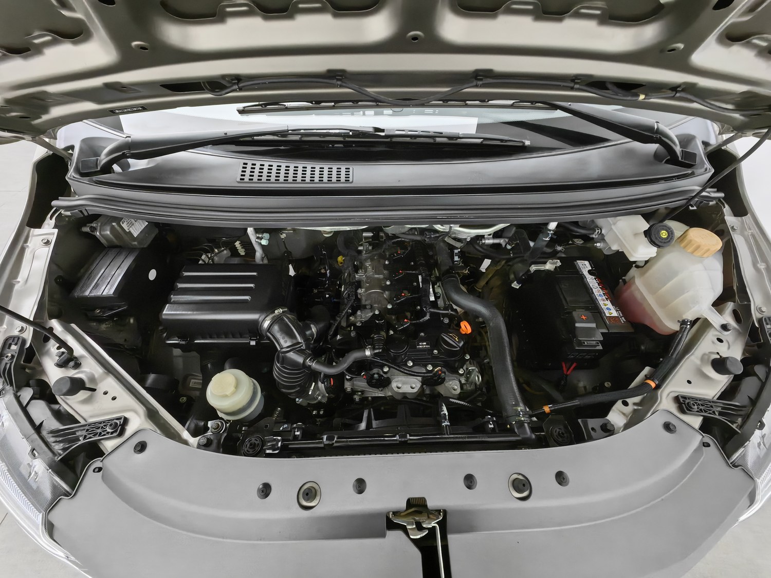 Used Dongfeng Forthing Lingzhi 2023 1.6 MT