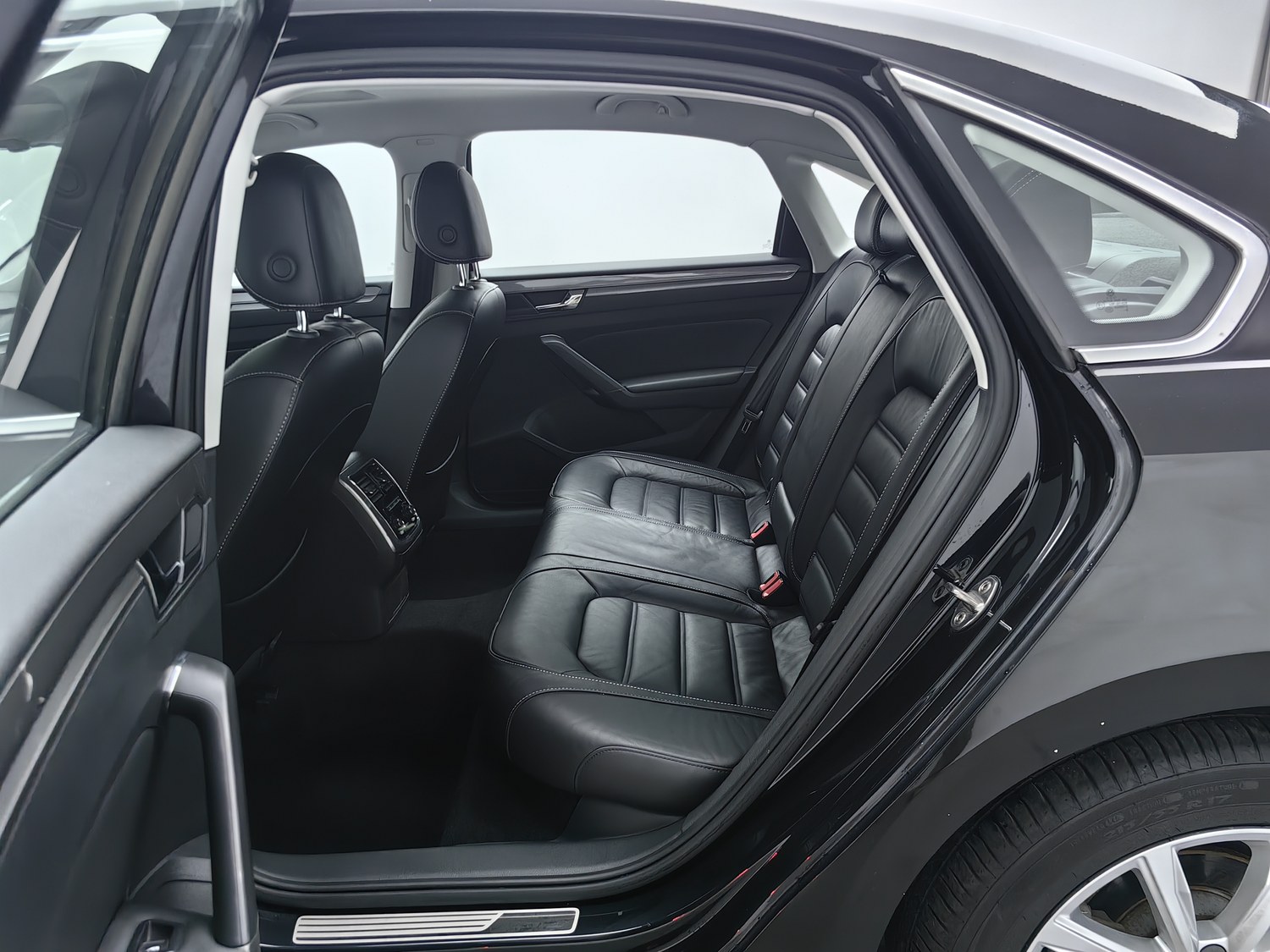 Used Volkswagen Passat 2017 1.4 AT