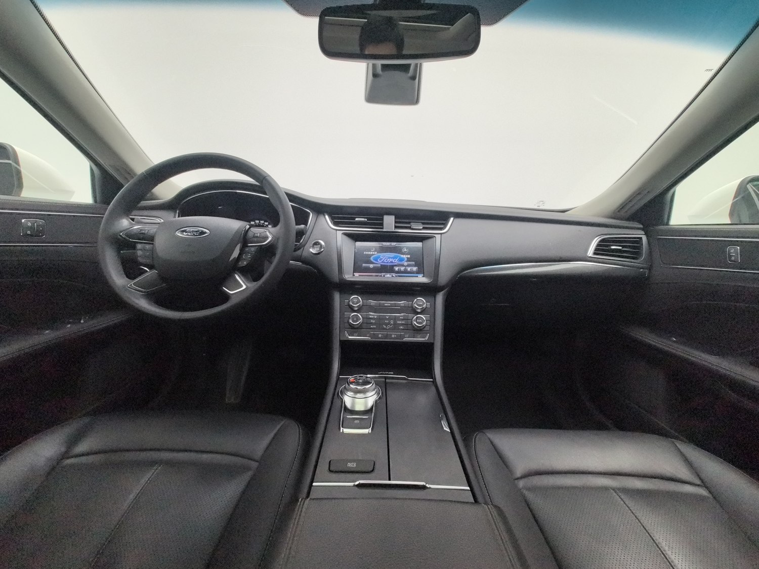 Used Ford Taurus 2015 2.0 AT