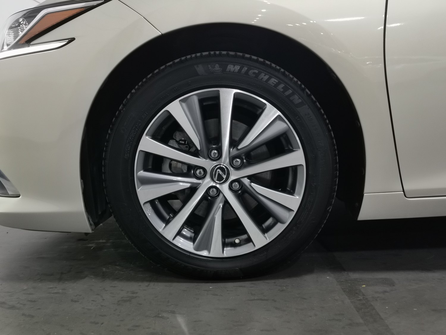 Used Lexus ES 2018 2.0 AT