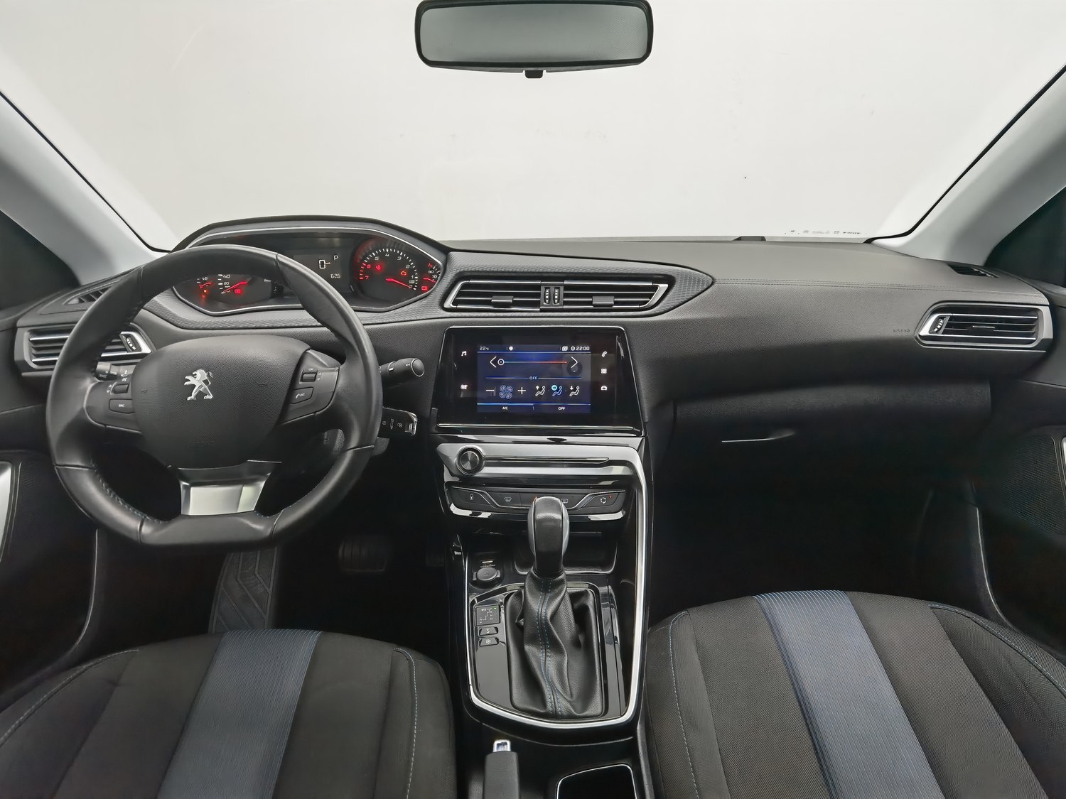Used Peugeot 308 2018 1.2 AT