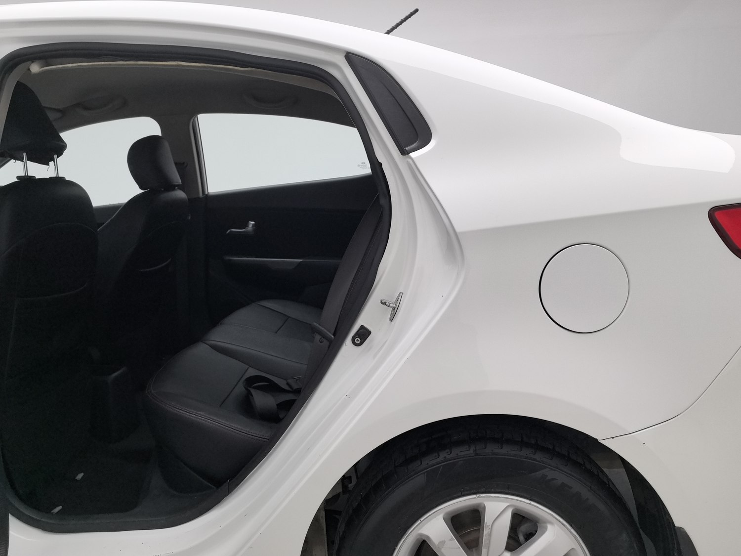 Used Kia K2 2015 1.4 MT
