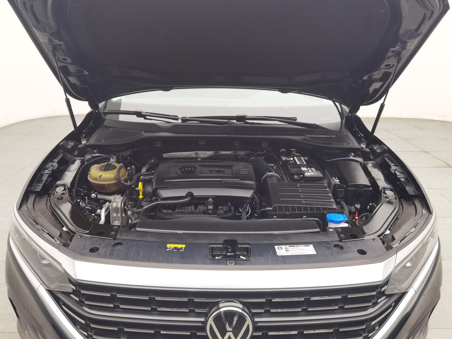 Used Volkswagen Passat 2022 2.0 AT
