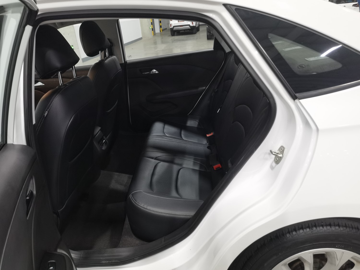 Used Chevrolet Cruze 2023 1.5 AT