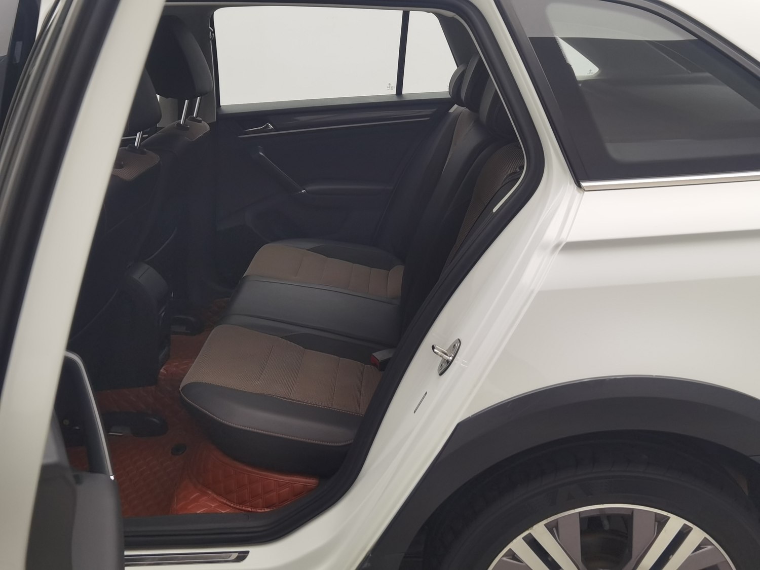 Used Volkswagen C-Trek 2018 1.5 AT